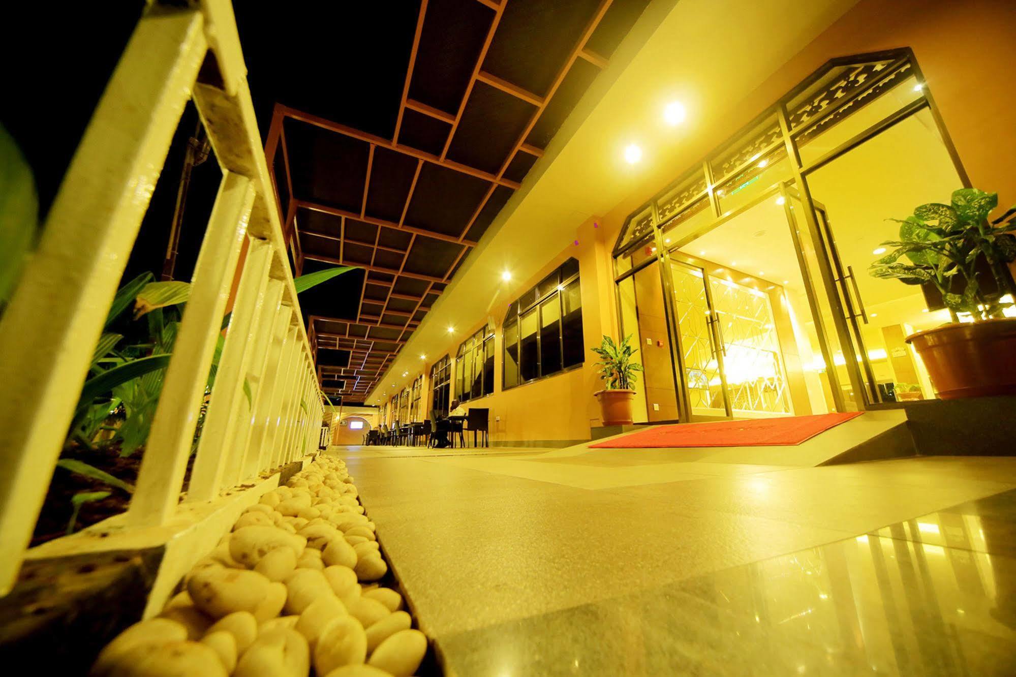 קמפאלה Hotel Africana מראה חיצוני תמונה